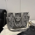 Grey corduroy tote bag with bow pattern, diamond quilting and wide shoulder strap - Pink