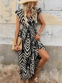 Robe longue d'été élégante à col en V, imprimé géométrique noir et blanc et volants - S / Noir