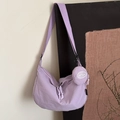 Bolso de hombro media luna lila con mini monedero redondo en correa ancha ajustable - Púrpura