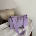 Borsa a cilindro in nylon viola chiaro a grande capacità con tracolla larga casuale - Viola