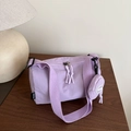 Borsa a cilindro minimalista in nylon lavanda con tracolla larga e portamonete rotondo - Viola