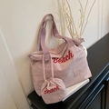 Borsa tote rosa oversize con stampa Beach e set di bustine con coulisse - Rosa