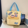 Bolso escolar amarillo con estampado de vaca, correas azules y parches decorativos - Amarillo