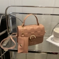 Dusty pink chain handbag with quilted pattern, pearl clasp and matching coin purse - Tan