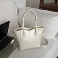 Secchiello chic in pelle PU bianco crema con bordo ondulato e scritta fashion - Bianco