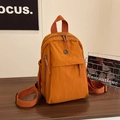Mochila de nailon naranja quemado con múltiples bolsillos y correas ajustables - Naranja