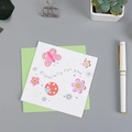Florale Glückwunschkarte mit Schmetterling und Marienkäfer Mustern und grünem Umschlag - Ein Schmetterling Und Blumen Stil (313)
