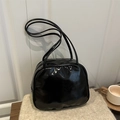 Sac à bandoulière minimaliste noir brillant pour femme idéal pour le bureau - Noir