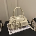 Bolso elegante blanco crema de cuero PU con bolsillos tipo cargo y lazo de perlas - Blanco