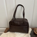 Bolso Boston vintage marrón oscuro con textura de cuero y asas dobles elegantes - Marrón