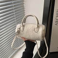 Sac bandoulière cylindrique en peluche blanc crème avec anses lisses - Blanc