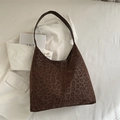 Borsa a spalla hobo da donna con stampa leopardata marrone e stile retrò chic - Marrone