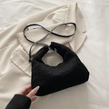 Bolso negro de pelo sintético con correa de cuero y cierre de cremallera plateado - Grande / Negro