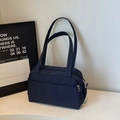 Minimalistische marineblaue Tragetasche aus Canvas mit Reißverschluss für den Alltag - Blau