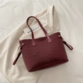 Grande borsa tote bordeaux con stampa leopardata discreta e cinturini regolabili - Rosso