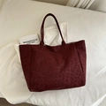 Grande borsa tote bordeaux con stampa leopardata su biancheria bianca in stile moderno - Rosso