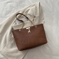 Retro bruine tote tas met vintage textuur, gouden herten hanger en ketting schouderband - Bruin