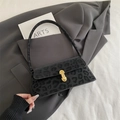 Chic black leopard print underarm baguette bag with gold metal U-shaped lock - Black