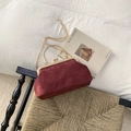 Borsa a scatto rosso vino scuro con goffratura rich rabbit e catena dorata - Rosso