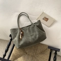 Olive green suede tote bag with wooden bead charm in a minimalist vintage style - With Pendant / Green
