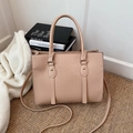 Beige tote bag met krokodillenpatroon, handvatten en een verstelbare schouderriem voor - Khaki