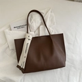 Braune Vintage-Einkaufstasche aus Kunstleder mit modischem weißem Textil-Zierband - Einkaufstasche Und Kleine Tasche (Zweiteiliges Set) / Braun