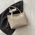 Grande borsa tote beige con stampa vintage a motivo M e spalline lunghe - Bianco Sporco