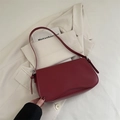 Minimalistische bordeauxrode matte onderarm schoudertas voor elegante vrouwen - Rood