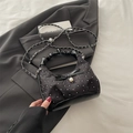 Elegante bolso negro con perlas blancas, lazo de seda y asa en forma de nube - Negro sin Colgante