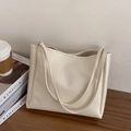 Sac fourre-tout minimaliste en similicuir beige crème avec doubles bretelles souples - Sans Pendentif / Blanc