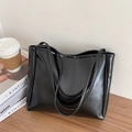 Grand sac cabas minimaliste en cuir noir brillant avec longues bretelles d'épaule - Sans Pendentif / Noir