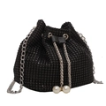 Elegante zwarte strass emmer tas met zilveren kettingriem en decoratieve parelhangers - Zwart