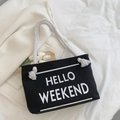 Borsa tote in tela nera con testo HELLO WEEKEND e manici in corda bianca con nappe - Nero