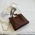 Bolso tote grande marrón oscuro en cuero sintético mate para uso diario elegante - café