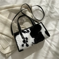 Elegante borsa in peluche con motivo a mucca bianco e nero e tracolla in pelle regolabile - Stile Stampa Mucca Bianco E Nero / Stampa Mucca Nera