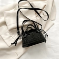 Mini sac carré noir à motif crocodile avec poignées et bandoulière réglable chic - Noir