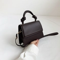Borsa a tracolla marrone cioccolato minimalista con manico a nodo e tracolla rimovibile - Marrone