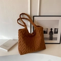 Caramel quilted tote bag with leaf-pattern stitching and wide shoulder straps - Brown