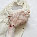 Trousse de toilette de voyage à carreaux marron avec dragonne sur blazer blanc - Kaki