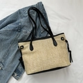 Grande borsa tote in paglia intrecciata beige con tracolle in pelle nera e lacci laterali - Marrone