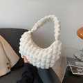 Fashionable white pleated crescent shoulder bag with bubble texture and gold zipper - Off-white