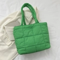 Borsa tote trapuntata verde erba stile puffer con manici morbidi imbottiti da donna - Verde