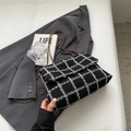 Elegante zwart-blauwe tweed crossbodytas met gouden ketting en ruitpatroon voor dames - Zwart
