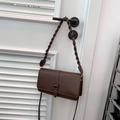 Borsa a tracolla marrone scuro in similpelle con tracolla intrecciata e fibbia quadrata - Marrone