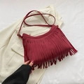 Bolso bandolera vintage burdeos con flecos de ante y detalles metálicos dorados - Rojo