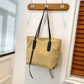 Borsa tote in velluto a coste giallo chiaro con cinturini in pelle marrone - Cachi