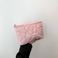 Roze gewatteerde tas met bloemmotieven en een gouden rits voor dagelijks gebruik - Roze