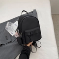 Mini zainetto nero in nylon da donna con fiocco decorativo e ciondolo in peluche carino - Nero senza Ciondolo