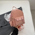 Mini zaino rosa da donna con una piccola pochette coordinata e un ciondolo a pompon - Rosa Senza Pendente