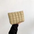 Elegante bolso de mano de algodón acolchado a cuadros beige con diseño suave y acolchado - Caqui